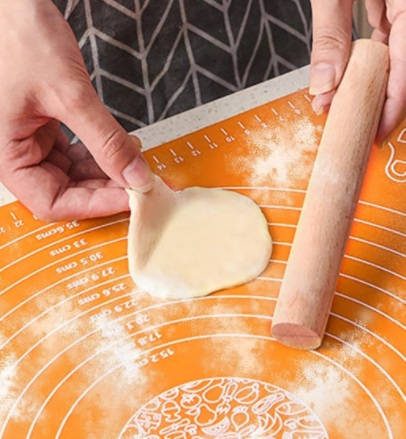 Силіконовий килимок для тіста Помаранчевий килимок для розкочування тіста з розміткою 30х40см
